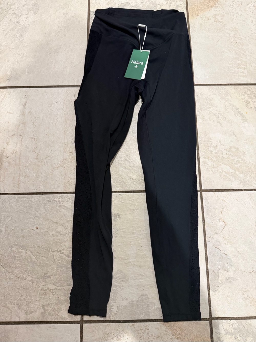 HALARA Black Women's High-Rise Performance Leggings
